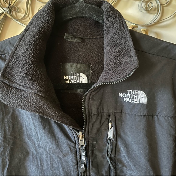 Closet Clearout!! North Face Polartec Jacket - Picture 5 of 5